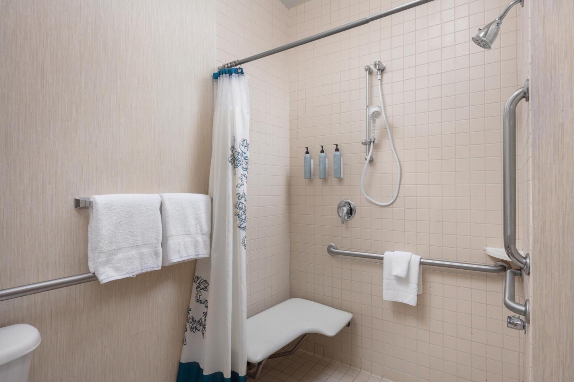 Residence Inn By Marriott Wichita East At Plazzio Extérieur photo