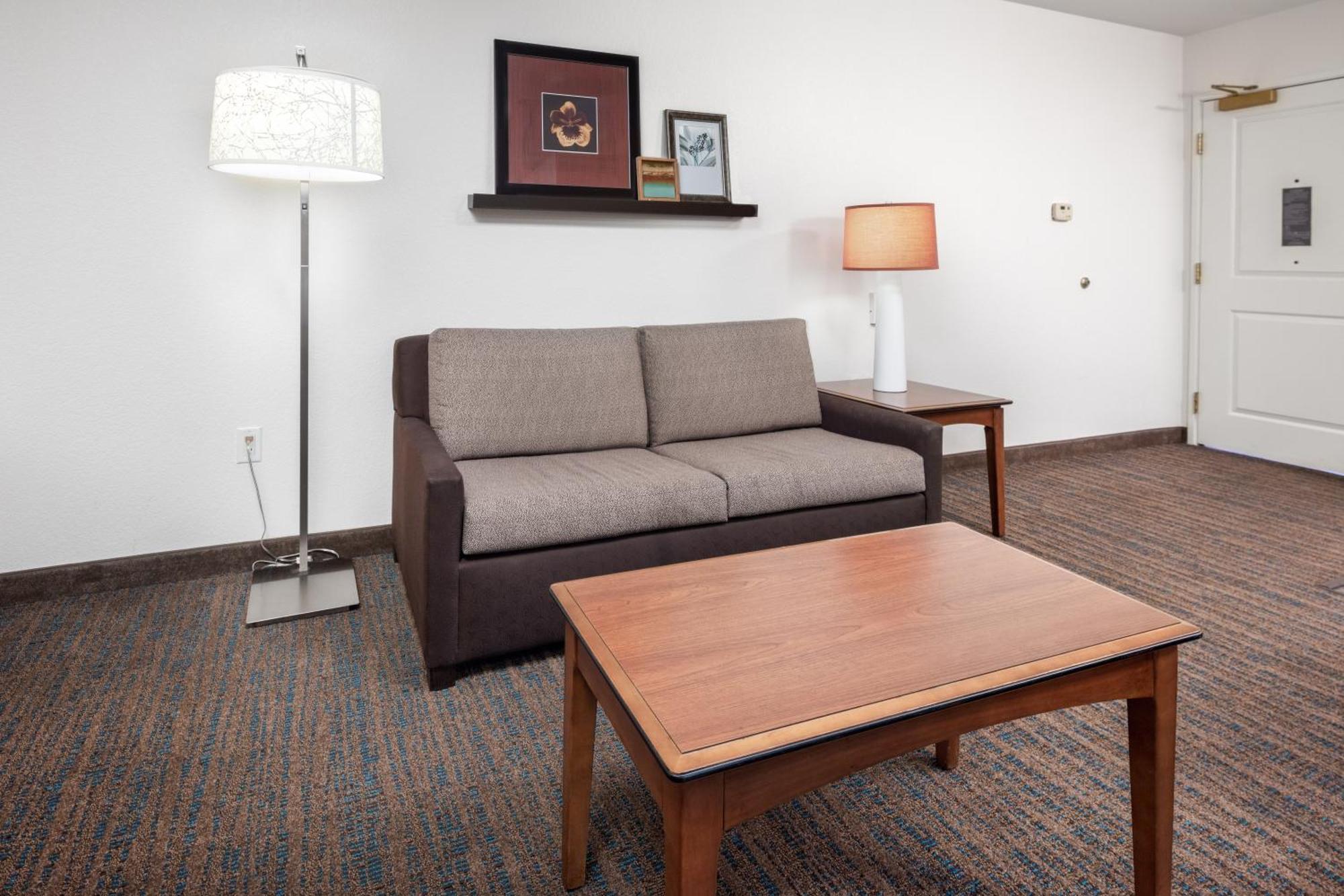 Residence Inn By Marriott Wichita East At Plazzio Extérieur photo