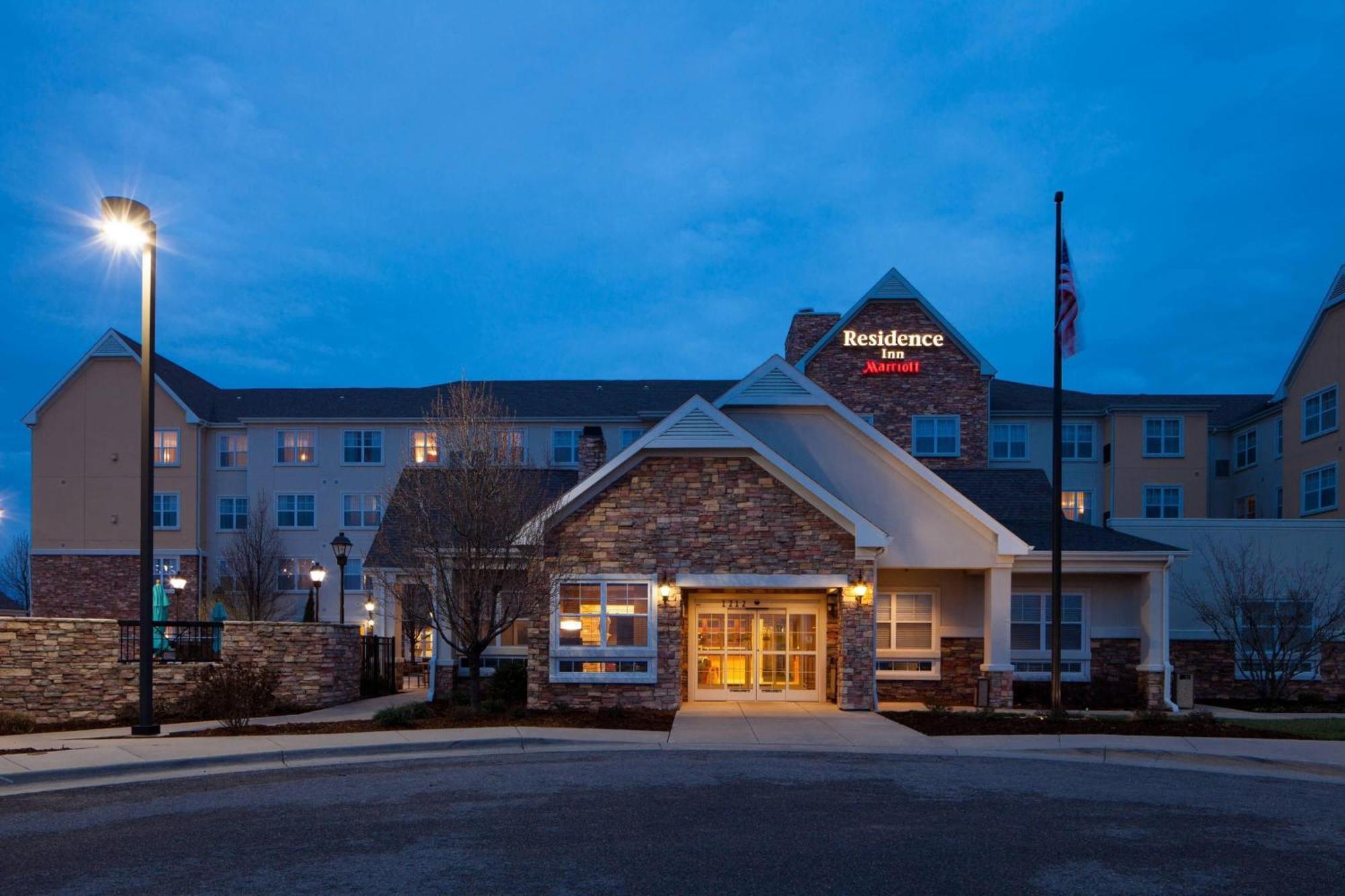 Residence Inn By Marriott Wichita East At Plazzio Extérieur photo