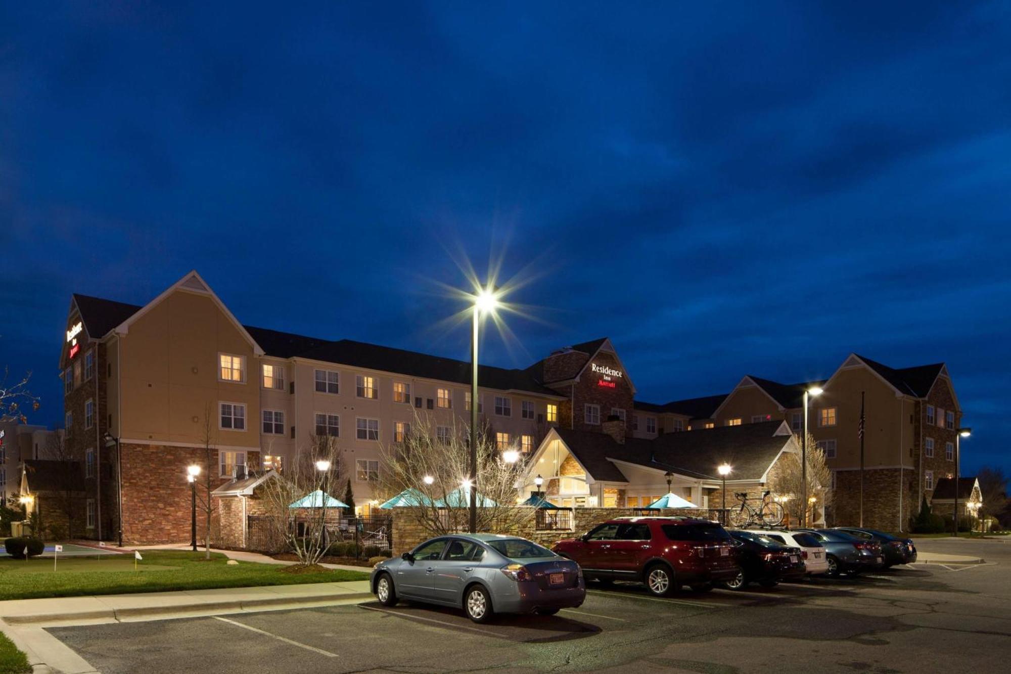 Residence Inn By Marriott Wichita East At Plazzio Extérieur photo